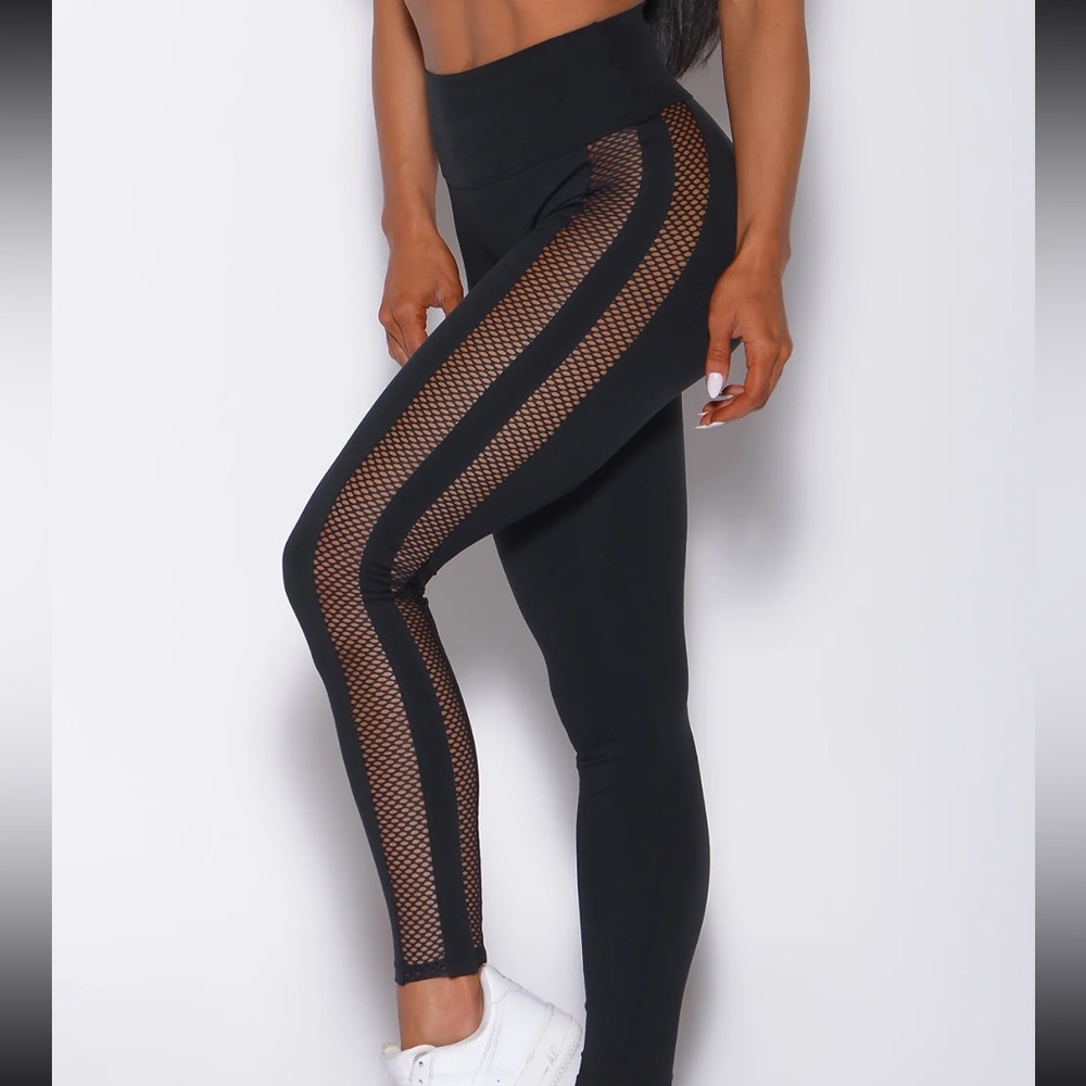 Size small black leggings